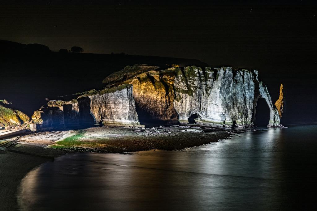 La Belle Vue Le Diamant Des Yeux Mer Et Golf Front Mer Étretat Exteriör bild
